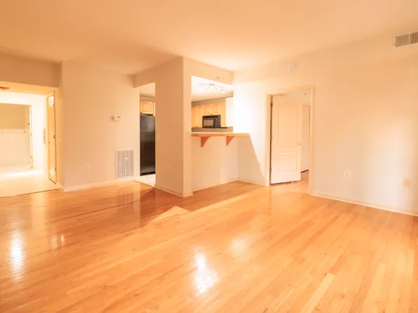 39 Greene Street image 1 of 15