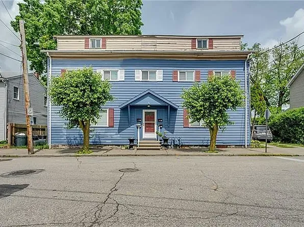 399 Atlantic Ave APT 2B, Monaca, PA 15061