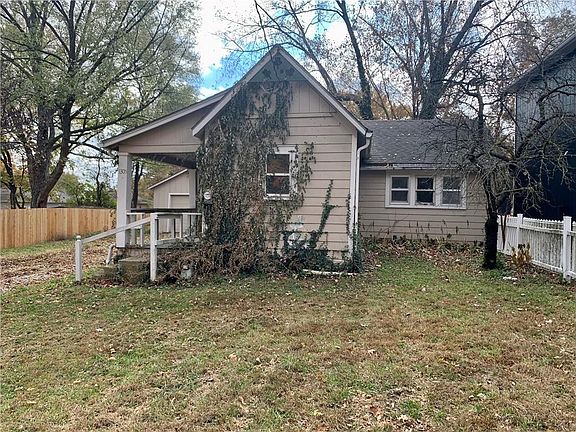 3rd image of 1305 W 21st St