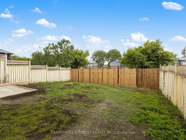93C Tarquin Cres #C — Photo 14