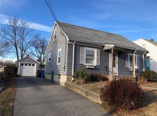 27 Norman St, Cumberland, RI 02864