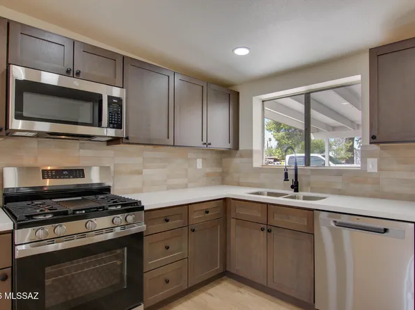 6987 E Lola Pl, Tucson, AZ 85730