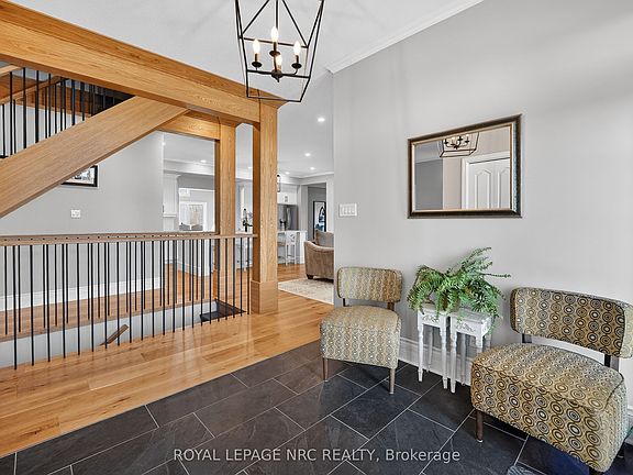 5th image of 615 Burleigh Rd N