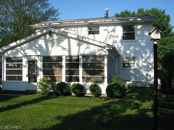 3rd image of 2324 Frederick Dr