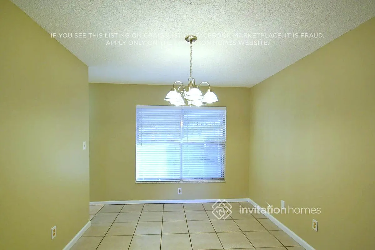 Building Photo - 15616 Hidden Lake Cir