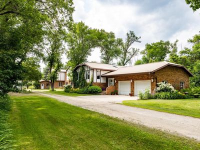 5102 16th St N, Fargo, ND, 58102