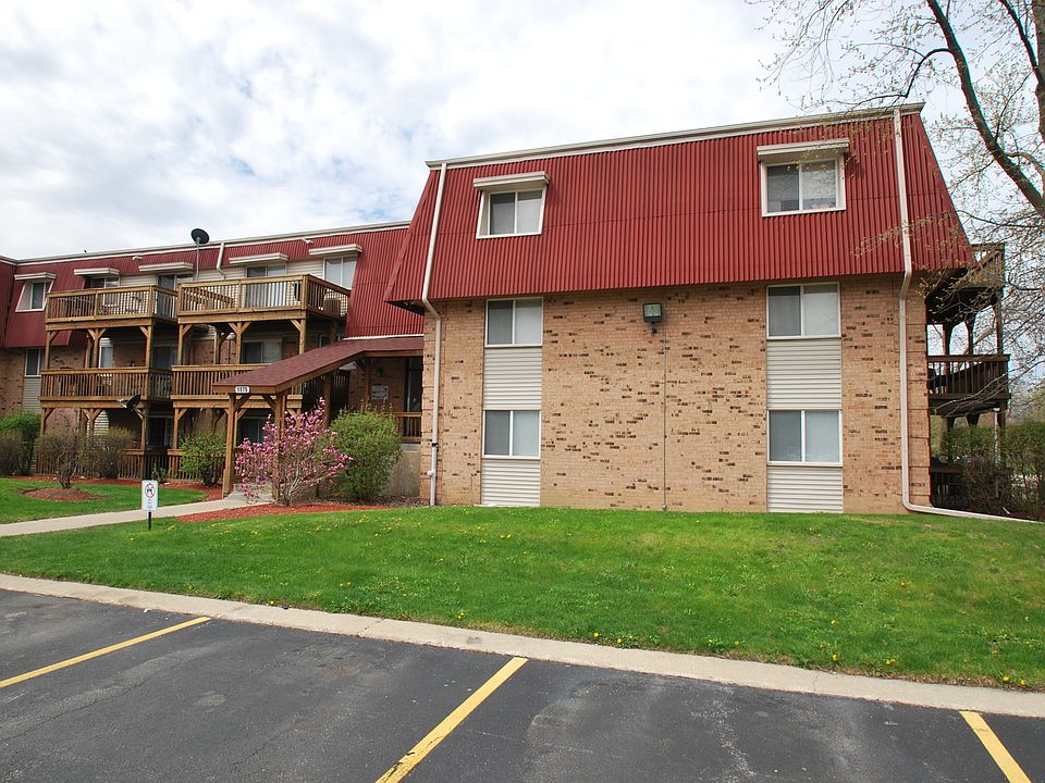 1st image of 1875 Tall Oaks Dr #34
