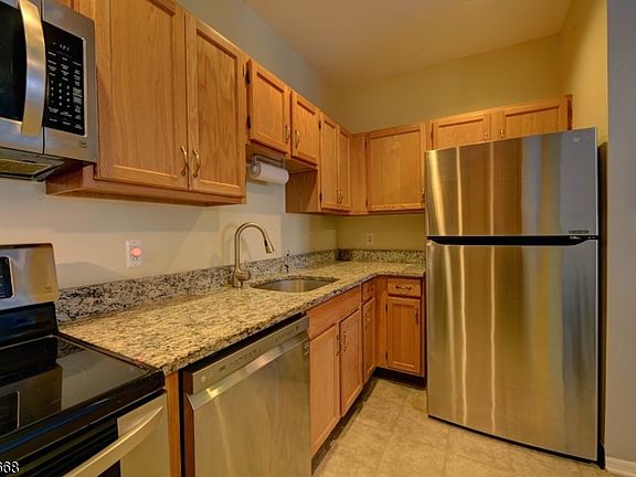 5th image of 1204 Richmond Rd