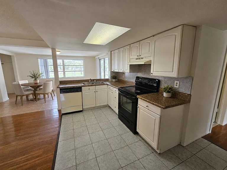 6945 Twilite Dr — Photo 3
