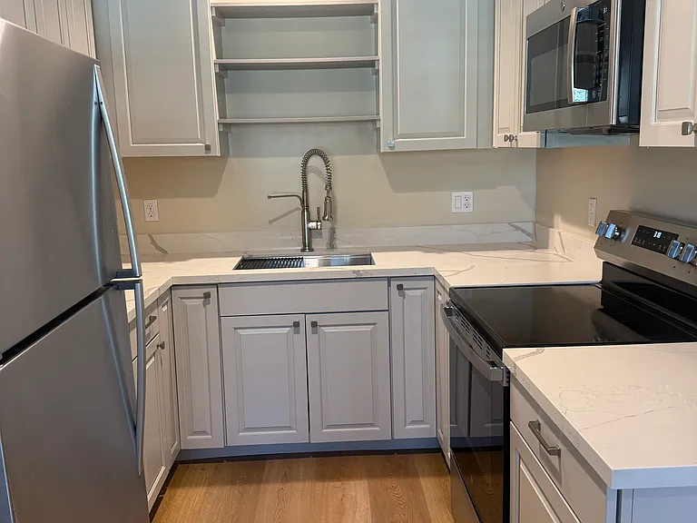 130 Village Ct — Photo 2