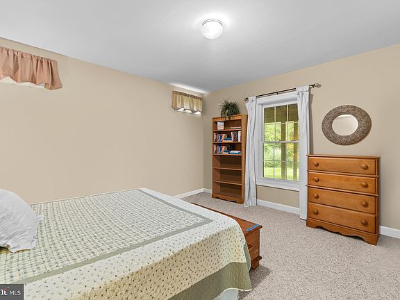 4th image of 10201 Shining Willow Dr