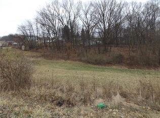2 Ross Dr, Aliquippa, PA 15001