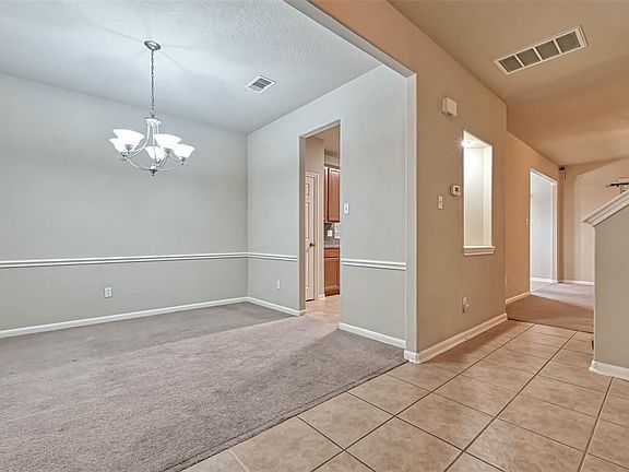 2nd image of 1801 Northampton Dr
