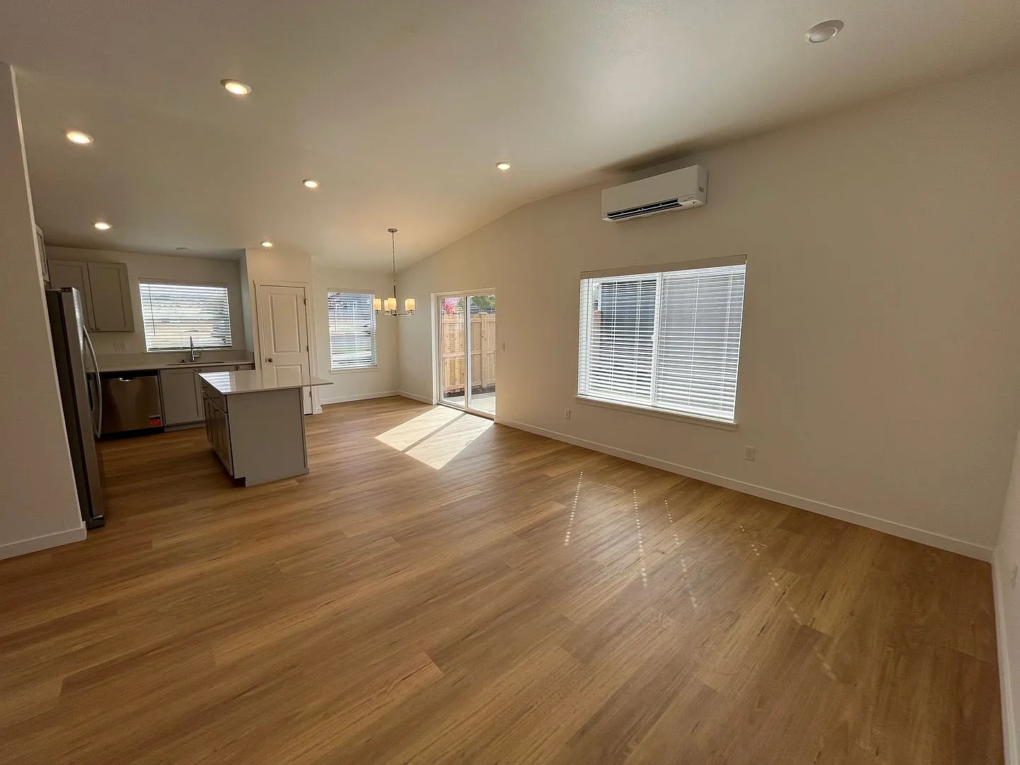 Brand New Contractions, Single Level Home on Corner Lot — Photo 4