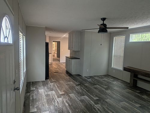 3rd image of 967 Brentwood Dr