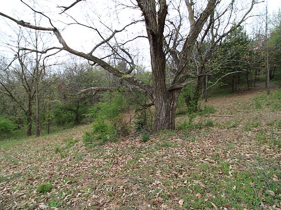 2nd image of 2566 Folkner Rd