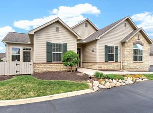 7049 Creekside Cir, Fairborn, OH 45324