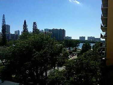 2nd image of 301 174th St APT 510