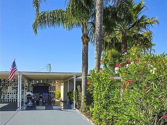 3rd image of 2214 Gladiola Dr