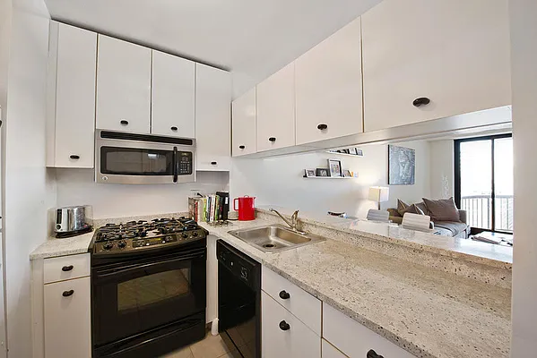 Rented by Compass | media 15