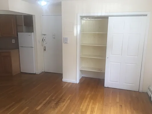 Rented by PMG Real Estate  | media 16