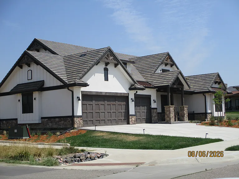 2724 Heron Lakes Pkwy — Photo 1