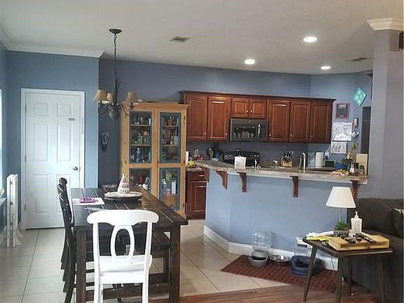 5th image of 161 Sierra St