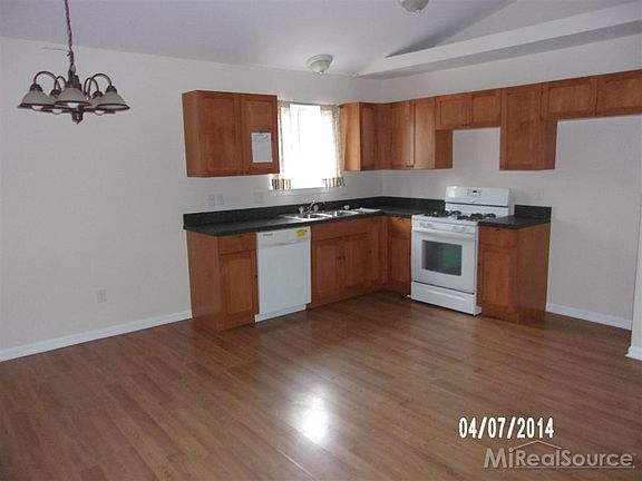 4th image of 2130 Dawes Ave