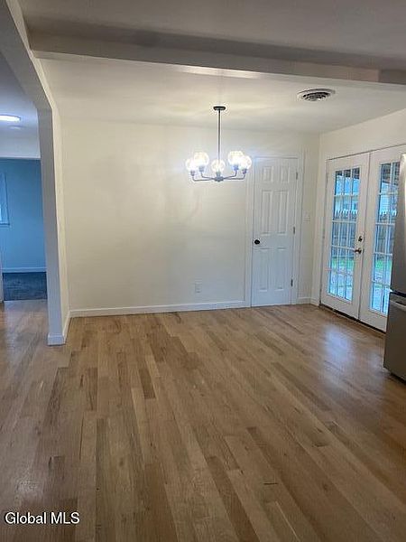 4th image of 13 Winslow Drive