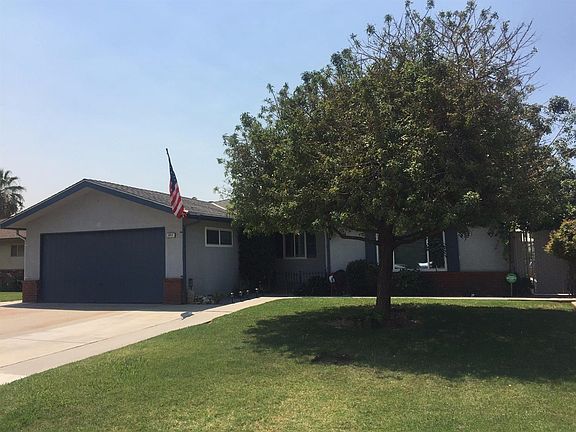 2nd image of 2211 Tammy Ln