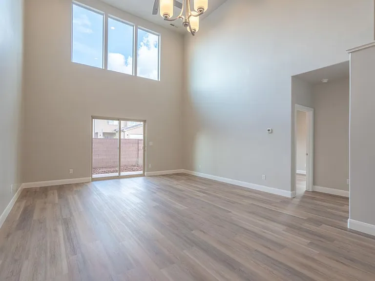 174 N 100 W #6 — Photo 7