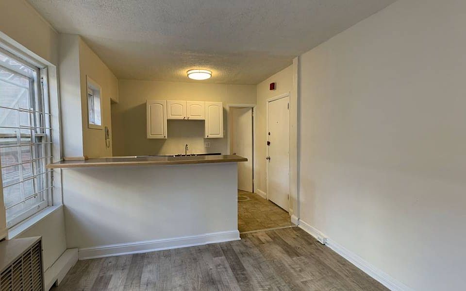 3M: Studio for $1195