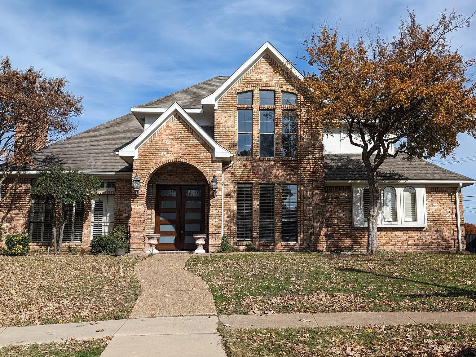 4 bed, 3.5 bath, 3107 sqft, $3,695 — Photo 1