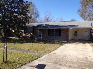 1804 Woodlawn St, Deridder, LA 70634