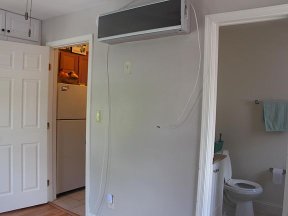 5th image of 700 N Monroe St APT 5