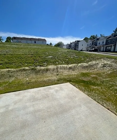 218 Tara Ct — Photo 14