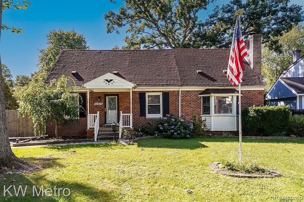 31925 Barton St, Garden City, MI 48135 MLS 20230080056 Zillow