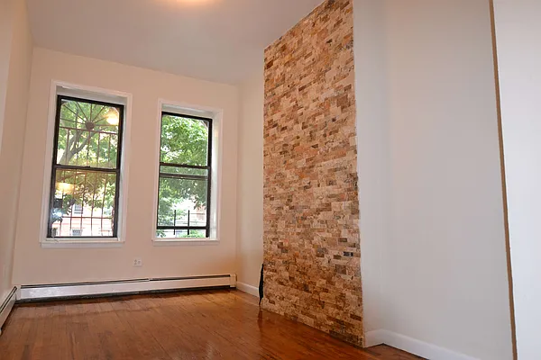Rented by Cover Realty NYC | media 39