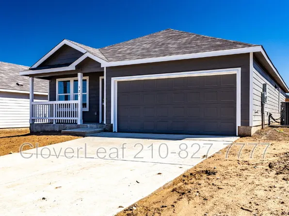 527 Wolf Crest Blvd, Seguin, TX 78155