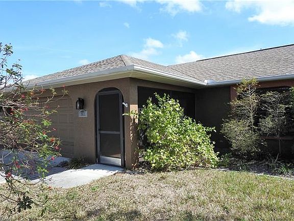 3rd image of 521 SE 17th Pl