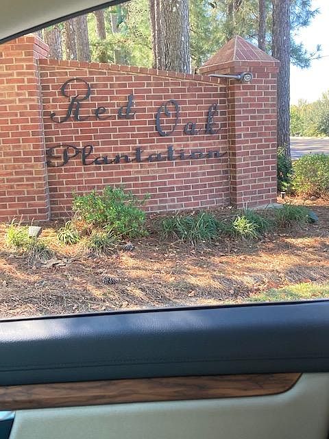 Subdivision Entrance - Red Oak Plantation Off Gluckstadt Rd.