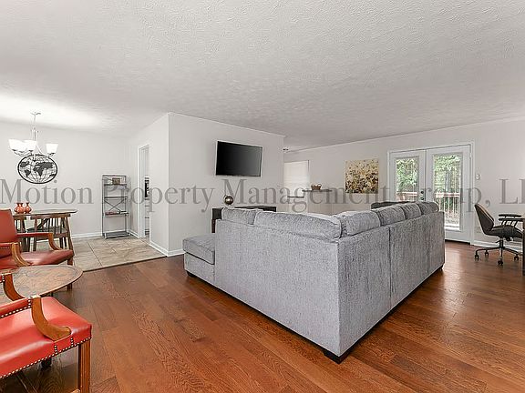 3rd image of 1532 Olivet Ct
