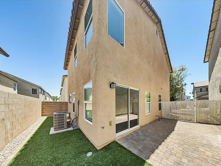 7308 Ribbon Ridge Ave — Photo 6