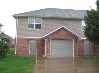 2235 W Deane St, Fayetteville, AR 72703