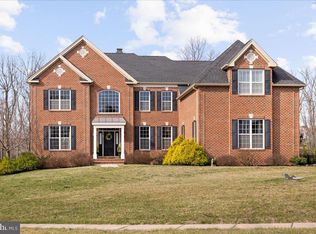 1039 Azlen Ln, Chalfont, PA 18914