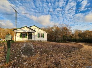 185 Lochridge Ln, Hamilton, AL 35570