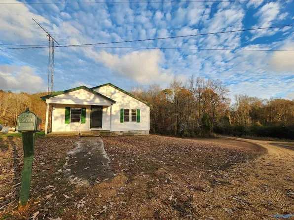 185 Lochridge Ln, Hamilton, AL 35570