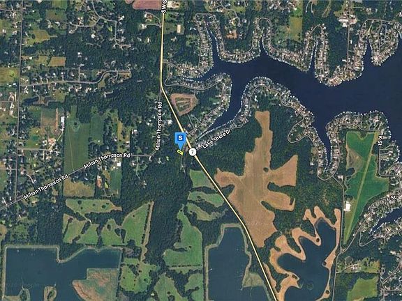 4th image of 98 Lake Shore Dr