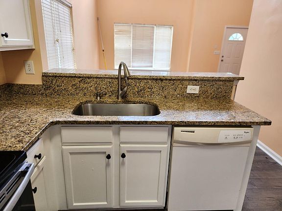 3rd image of 3071 Golden Dale Ln