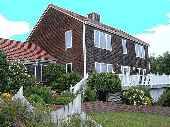 2nd image of 192 Moondance Ln